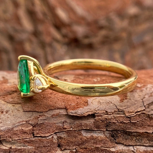 Fine Gren Pear Cut Lab Grown Diamondss 18k Vermeil Gold Plated Solitarie Engagement Ring